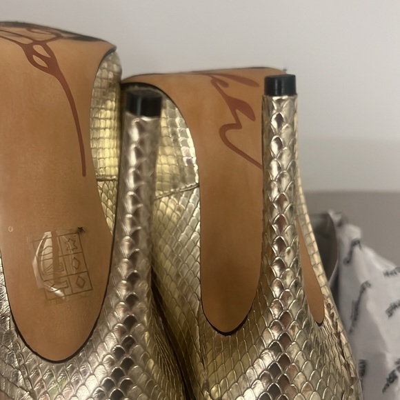 KARL LAGERRFELD CARMY CHAMPAGNE SNAKE-PRINT LEATHER 7 STILETTOS - Picture 9 of 11